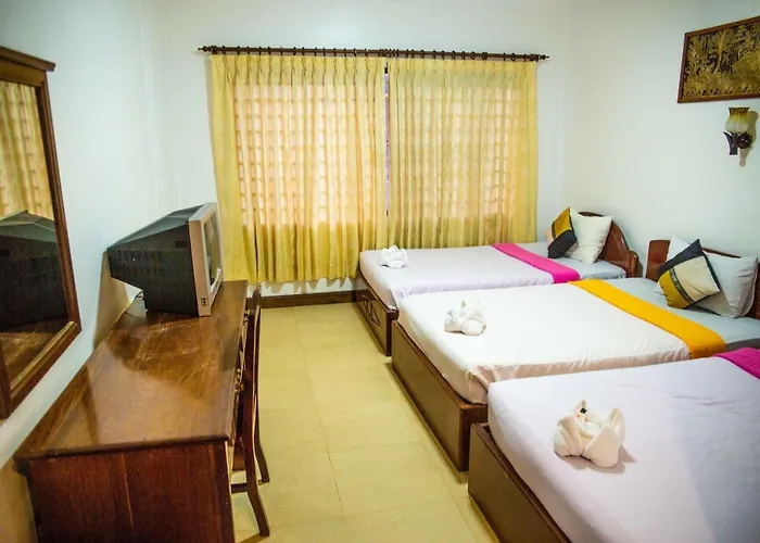Rajdhani Palace 3* Siem Reap