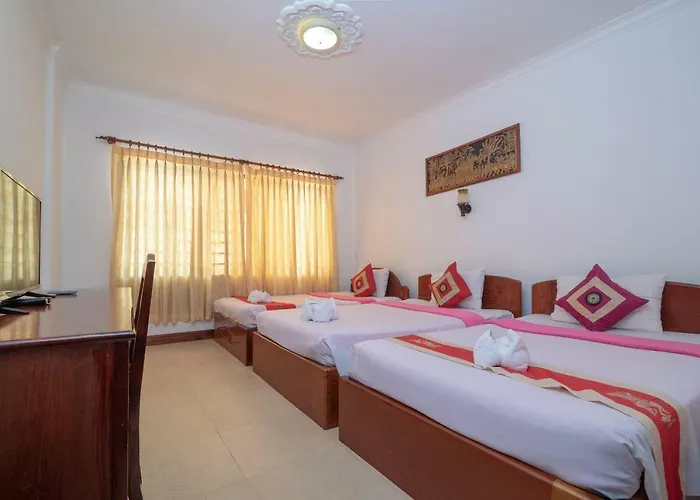 Rajdhani Palace 3*